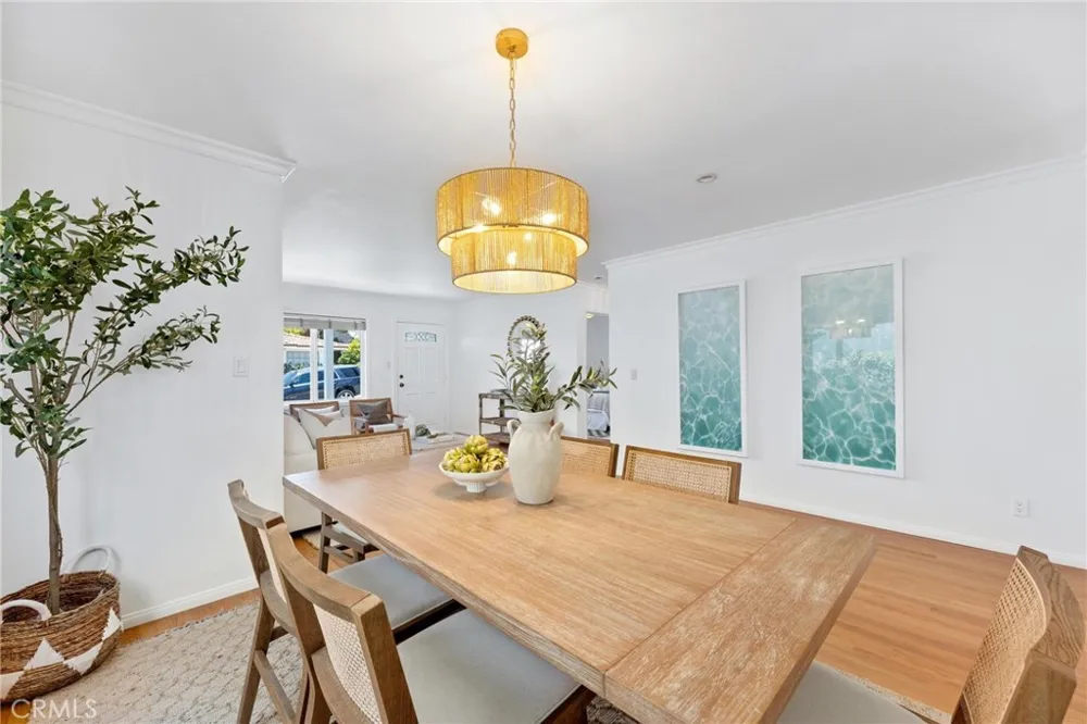 1136 8th Street Hermosa Beach, CA 90254