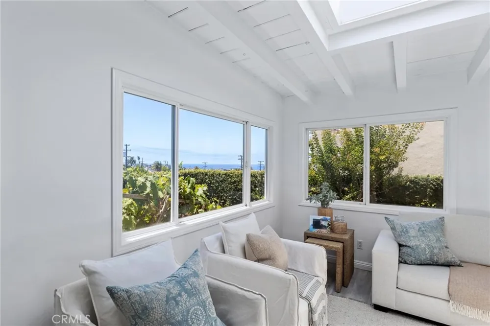 1136 8th Street Hermosa Beach, CA 90254