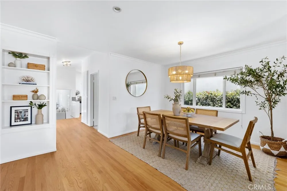 1136 8th Street Hermosa Beach, CA 90254