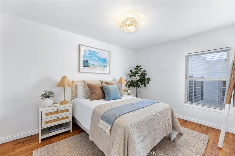 1136 8th Street Hermosa Beach, CA 90254