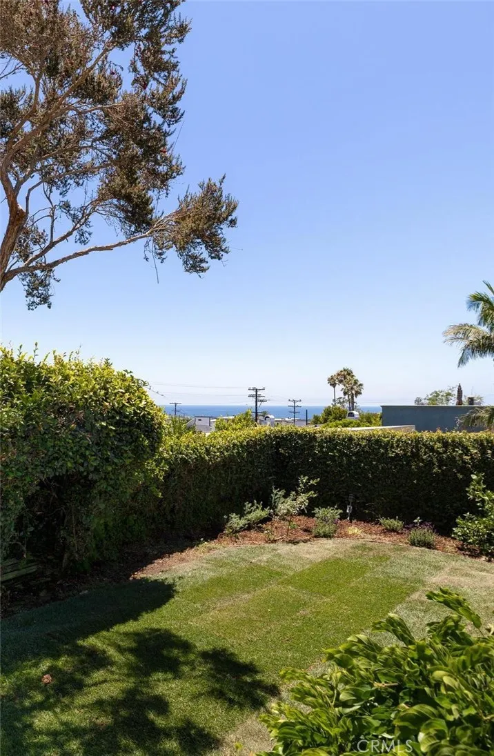 1136 8th Street Hermosa Beach, CA 90254
