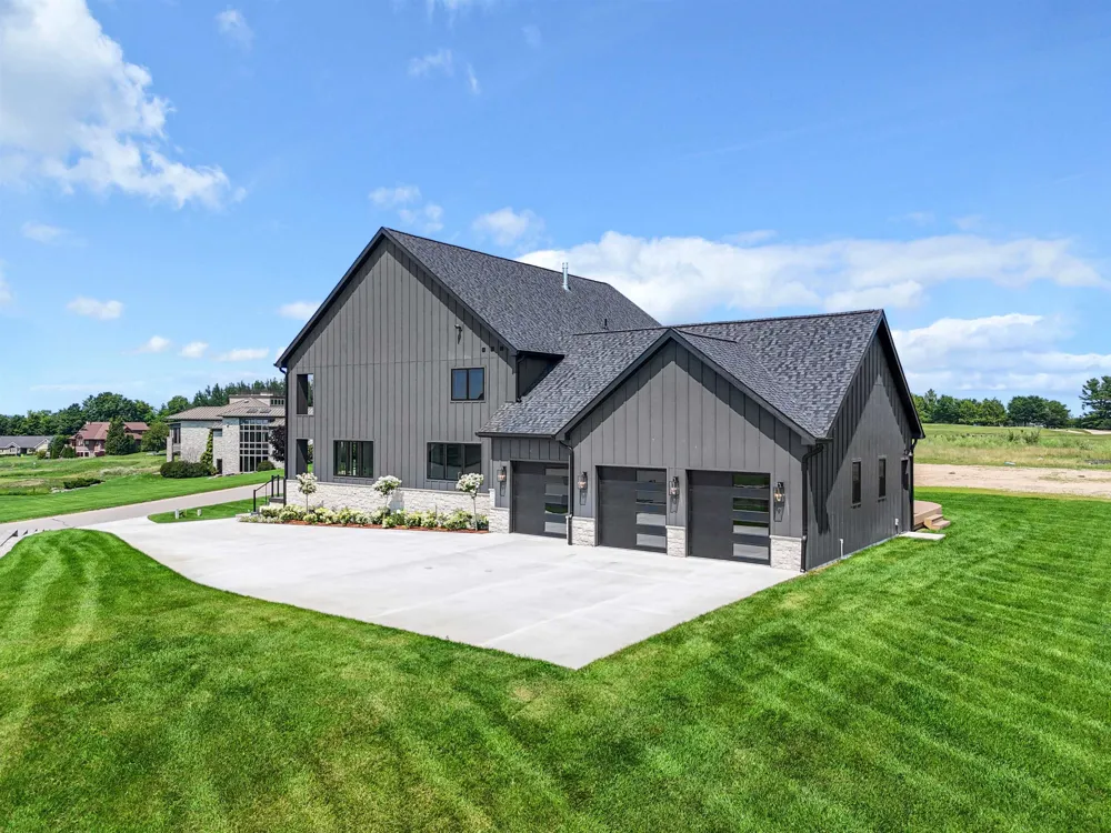 4162 Dornoch Court Acme Township, MI 49690