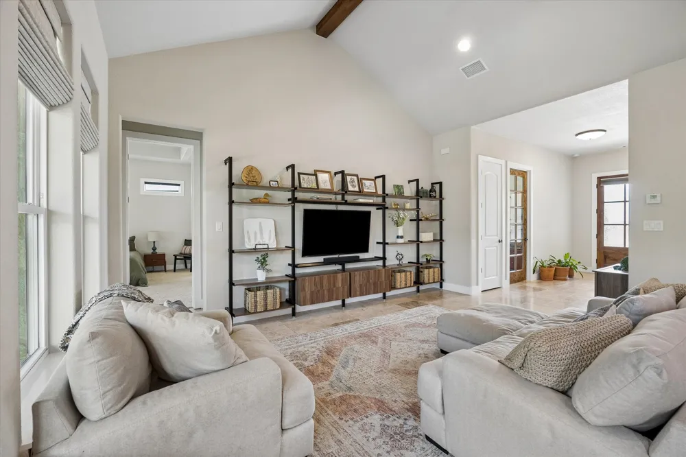 906 Canyon Oak Circle Marble Falls, TX 78654