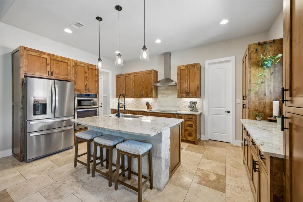 906 Canyon Oak Circle Marble Falls, TX 78654