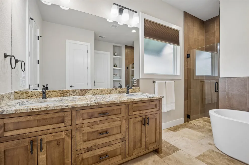 906 Canyon Oak Circle Marble Falls, TX 78654