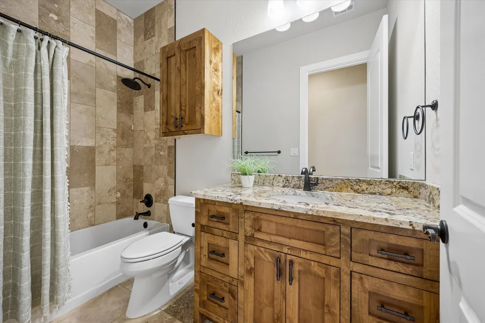906 Canyon Oak Circle Marble Falls, TX 78654