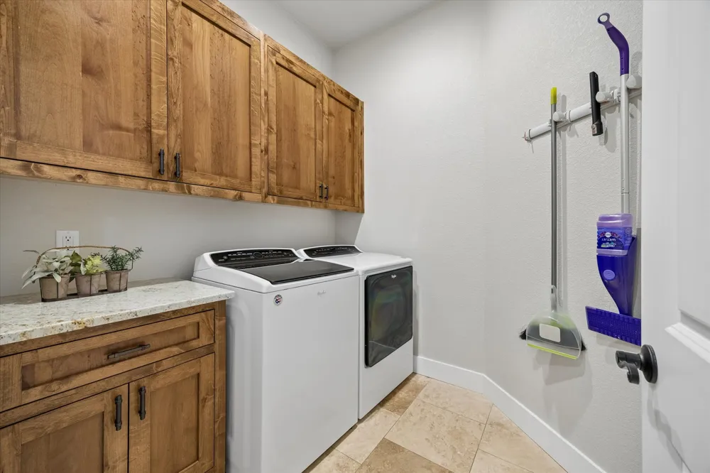 906 Canyon Oak Circle Marble Falls, TX 78654