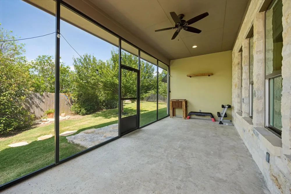 906 Canyon Oak Circle Marble Falls, TX 78654