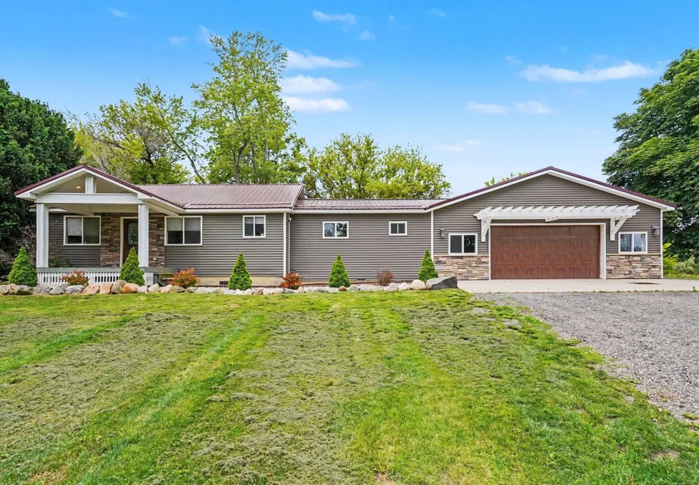 6129 Old State Road North Branch, MI 48461