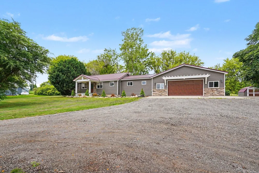 6129 Old State Road North Branch, MI 48461