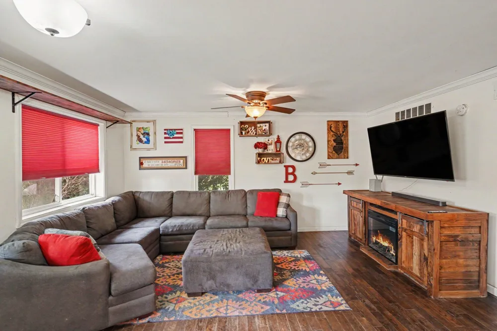 6129 Old State Road North Branch, MI 48461