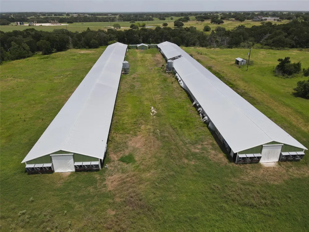 8370 County Road 150 Caldwell, TX 77836