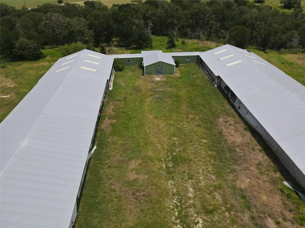 8370 County Road 150 Caldwell, TX 77836