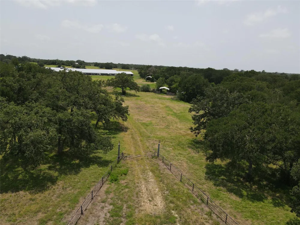 8370 County Road 150 Caldwell, TX 77836