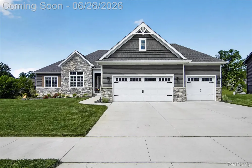 1212 Candlelight Court Brighton Township, MI 48114