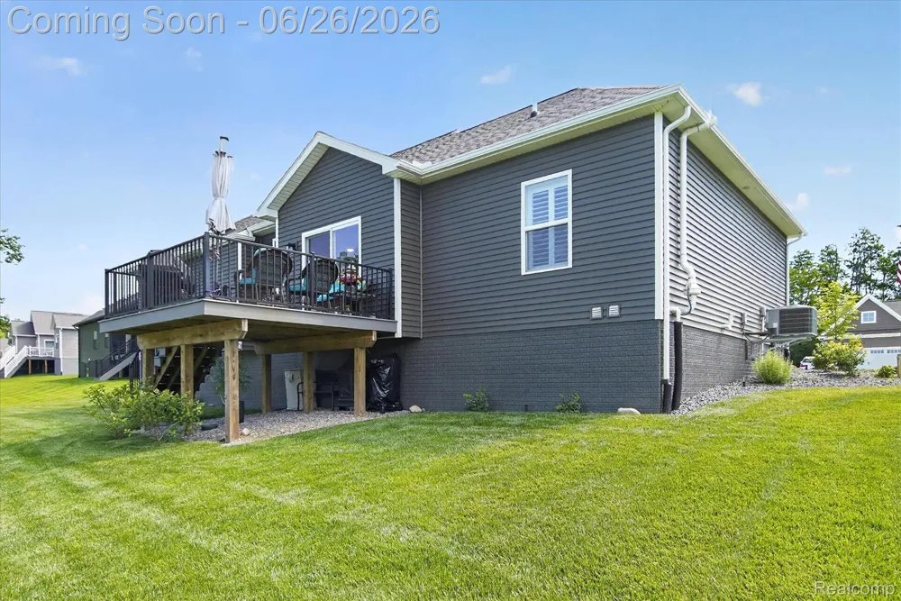 1212 Candlelight Court Brighton Township, MI 48114