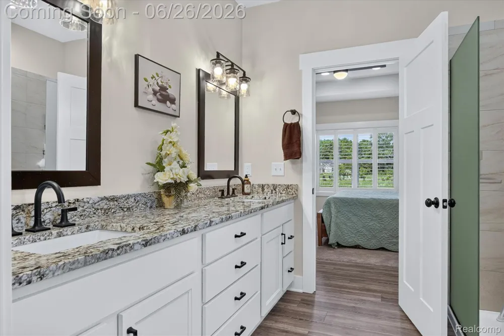 1212 Candlelight Court Brighton Township, MI 48114