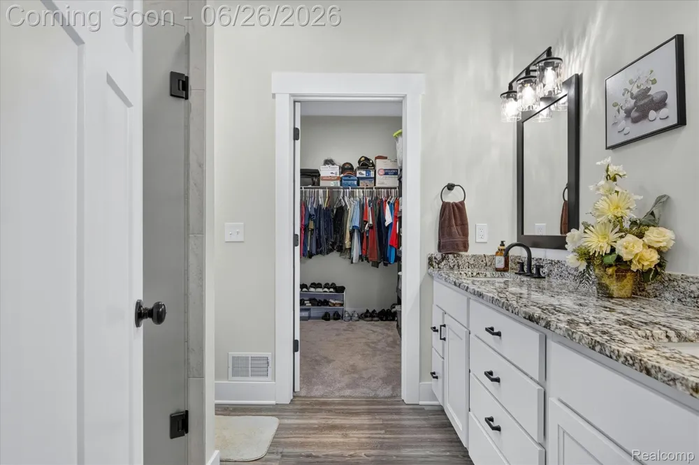 1212 Candlelight Court Brighton Township, MI 48114