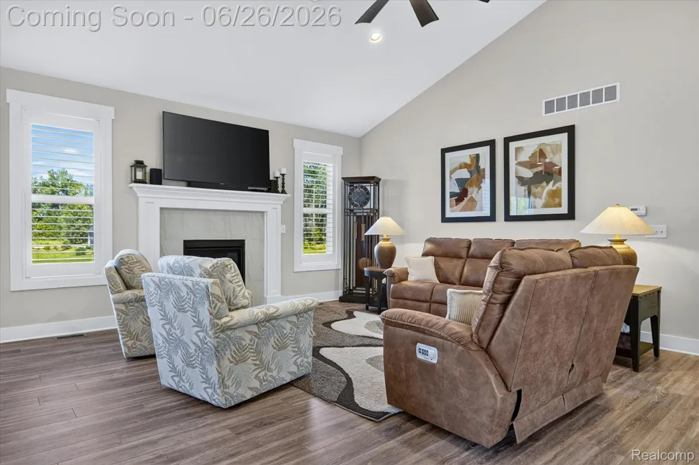 1212 Candlelight Court Brighton Township, MI 48114