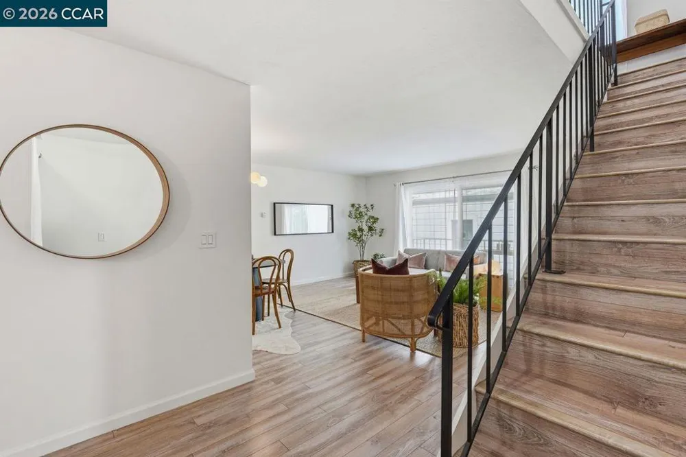 2115 Central #5 Alameda, CA 94501