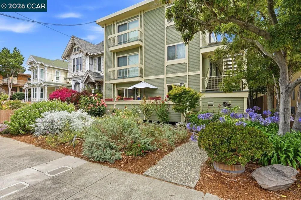2115 Central #5 Alameda, CA 94501