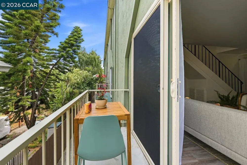 2115 Central #5 Alameda, CA 94501