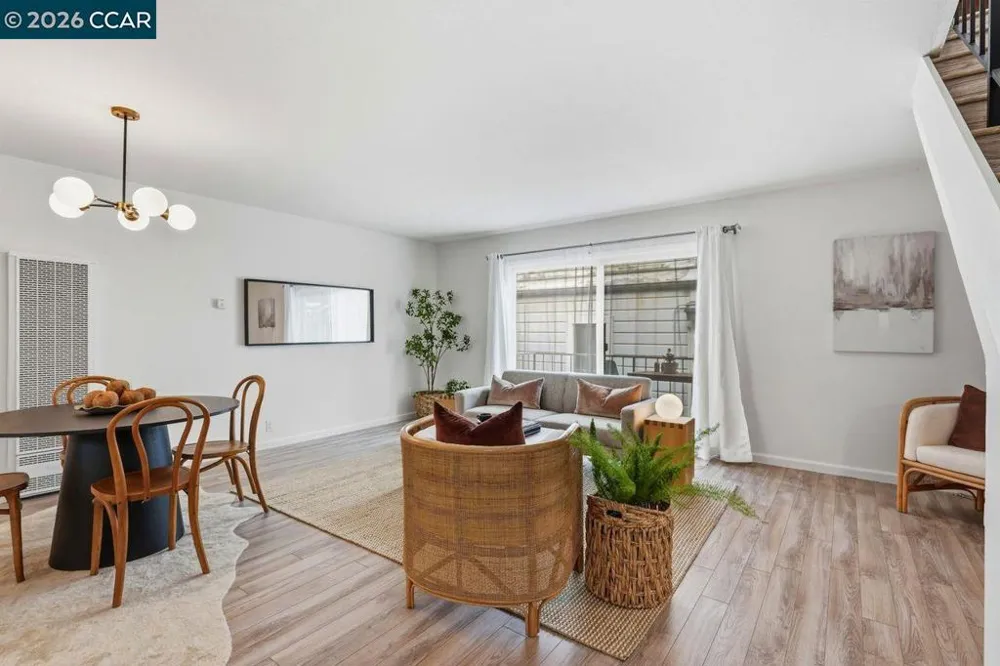 2115 Central #5 Alameda, CA 94501