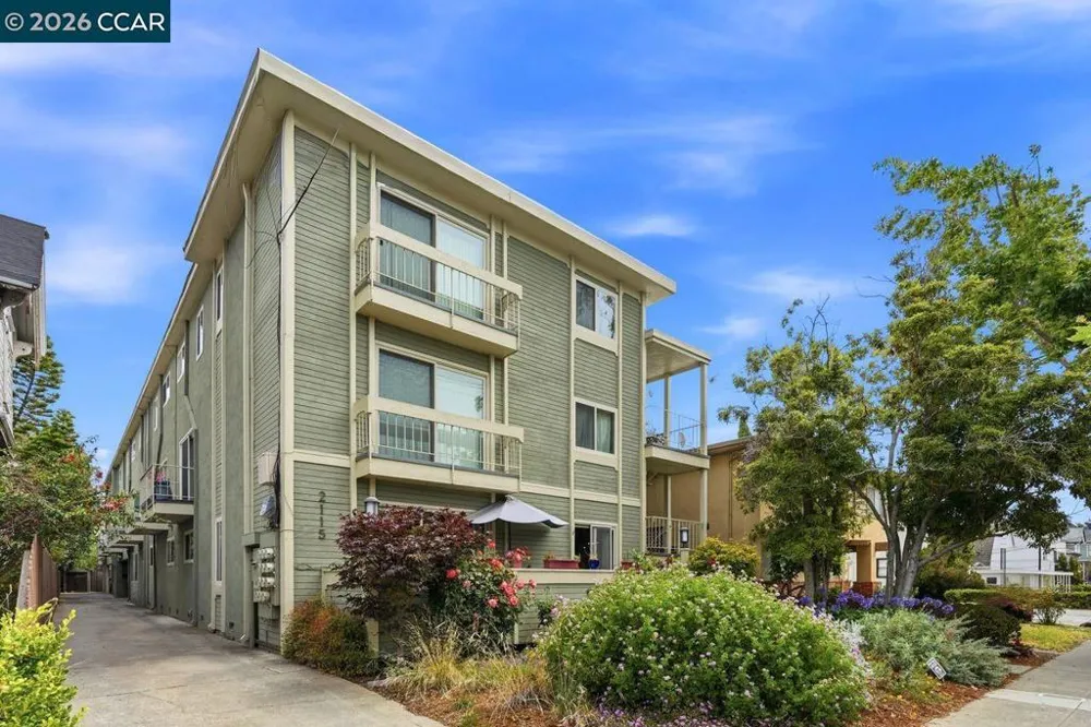 2115 Central #5 Alameda, CA 94501