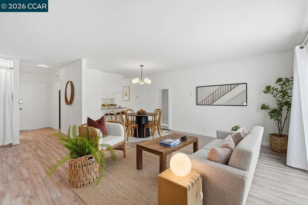 2115 Central #5 Alameda, CA 94501