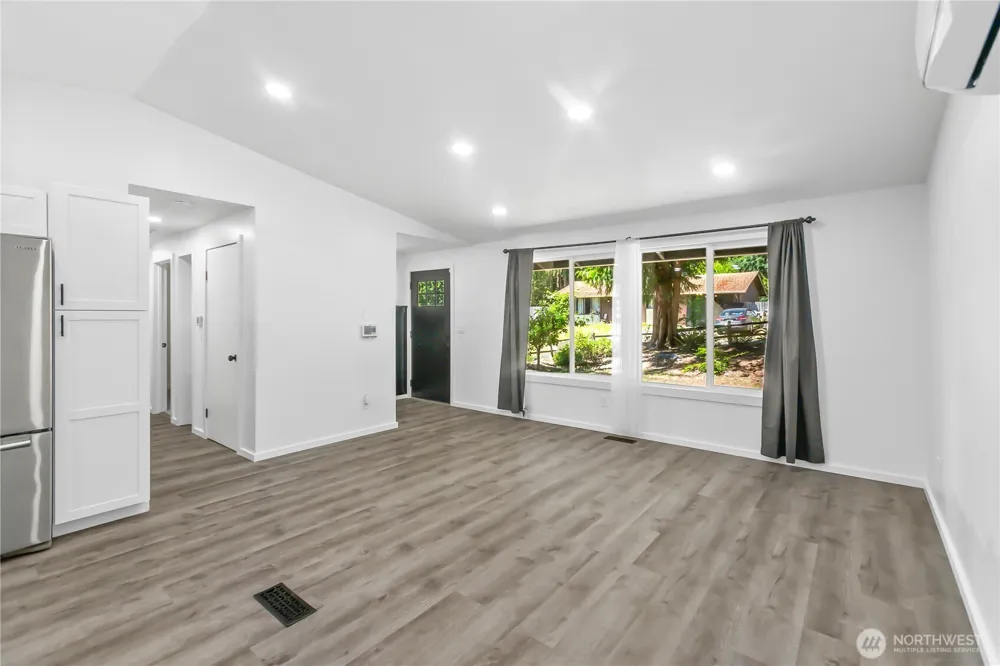 7008 Parkdale Drive NW Bremerton, WA 98311