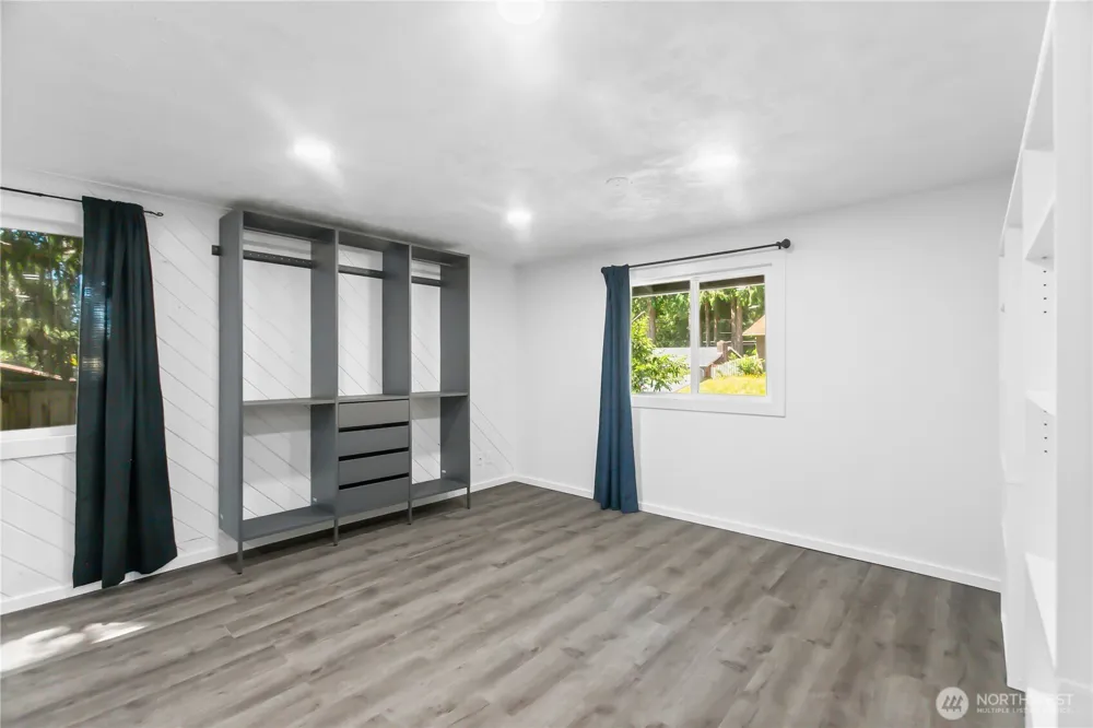 7008 Parkdale Drive NW Bremerton, WA 98311