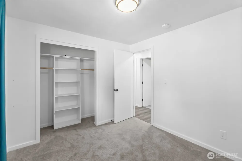 7008 Parkdale Drive NW Bremerton, WA 98311