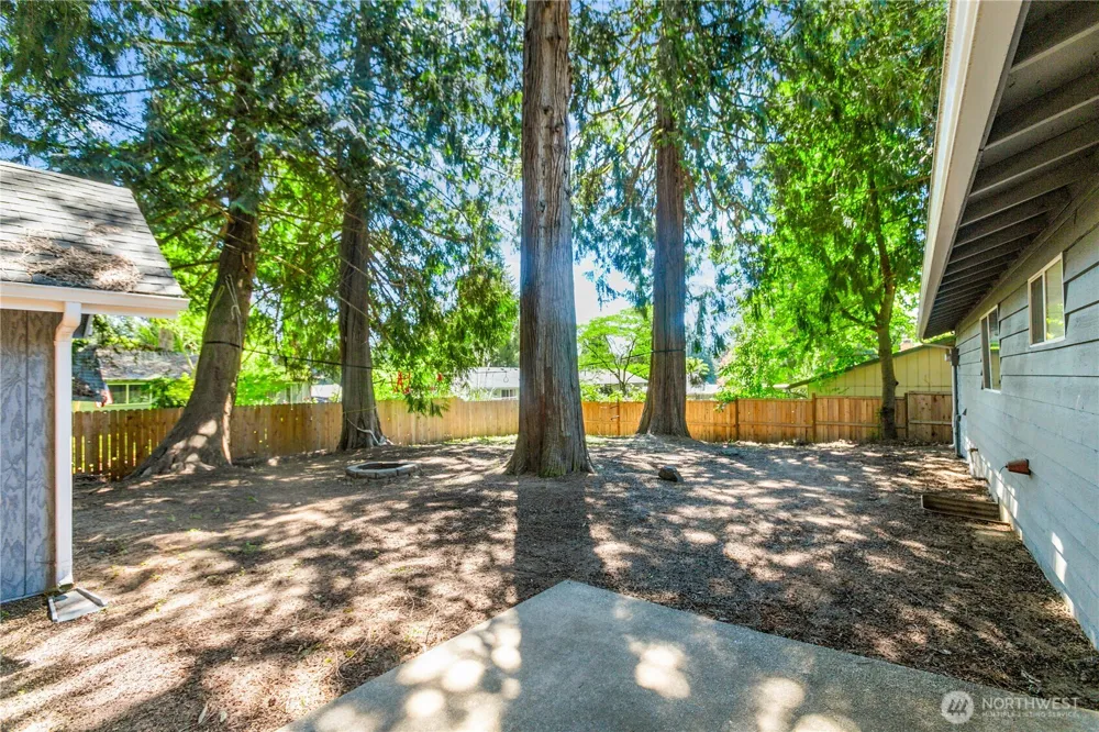 7008 Parkdale Drive NW Bremerton, WA 98311