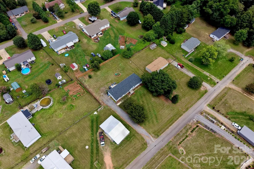 3642 Strollaway Lane Claremont, NC 28610