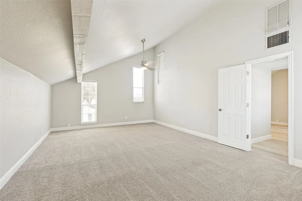 676 Harbor Drive Azle, TX 76020