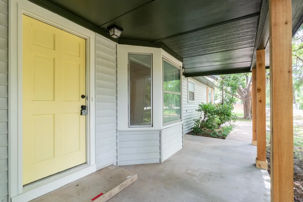 102 S 2nd Street Clyde, TX 79510