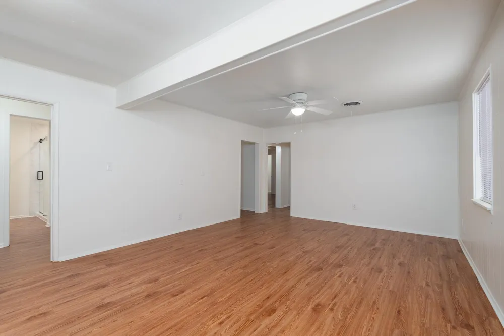 102 S 2nd Street Clyde, TX 79510