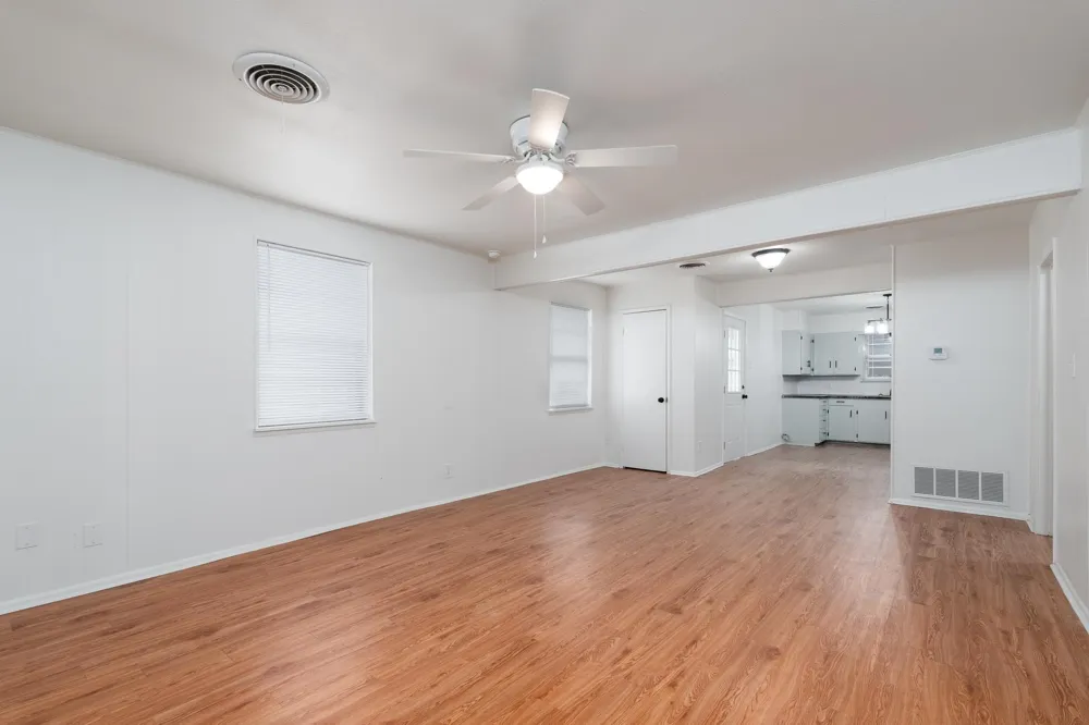 102 S 2nd Street Clyde, TX 79510
