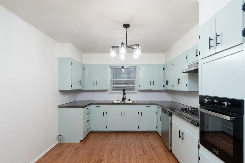 102 S 2nd Street Clyde, TX 79510
