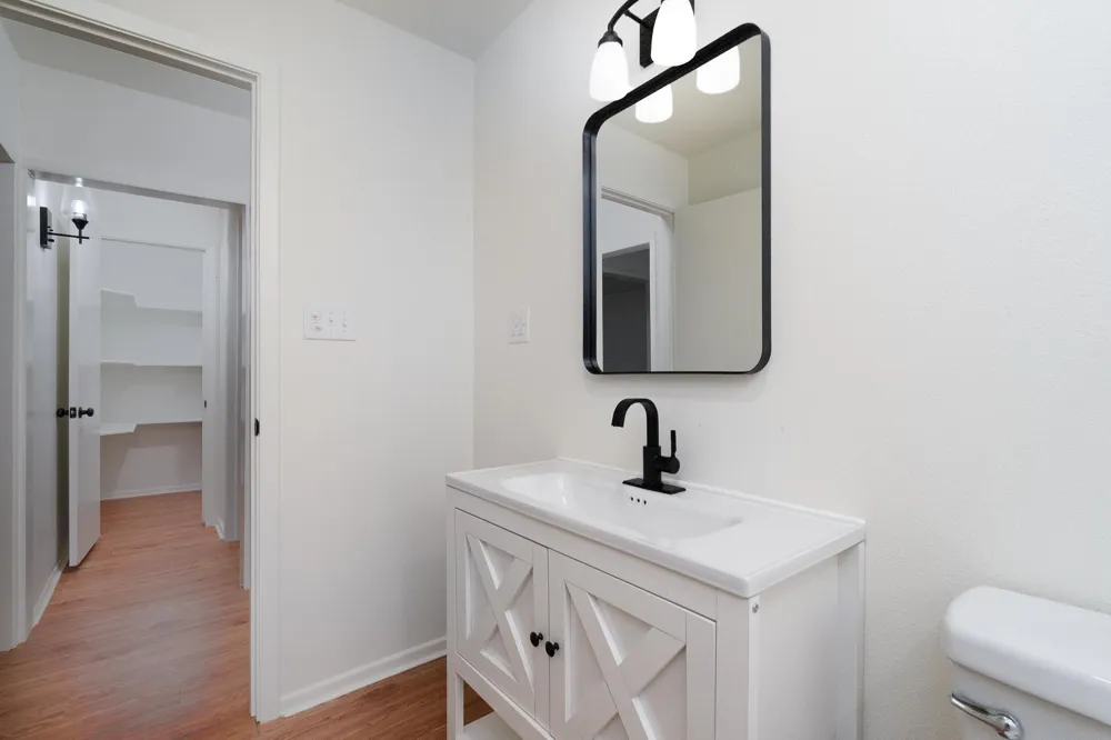 102 S 2nd Street Clyde, TX 79510