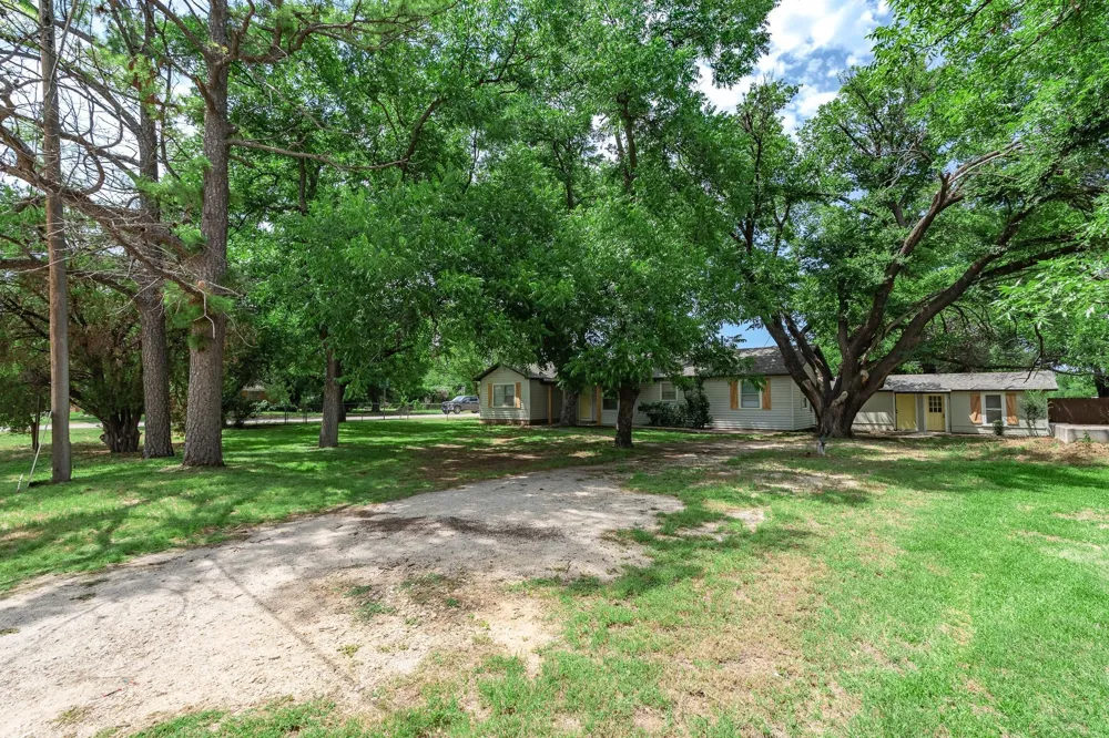102 S 2nd Street Clyde, TX 79510