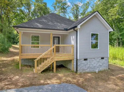 308 Hannah St
