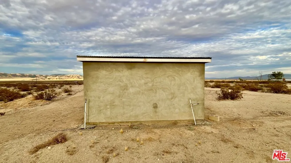 660 High Noon Road Twentynine Palms, CA 92277