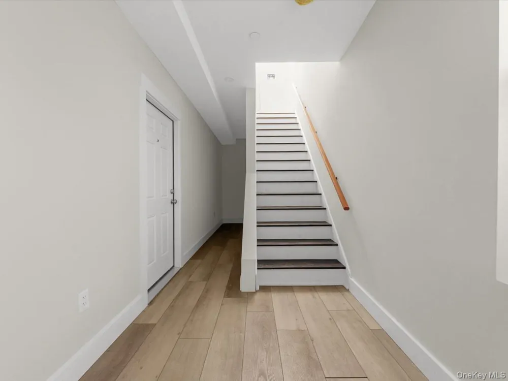 910 E 226th Street Bronx, NY 10466