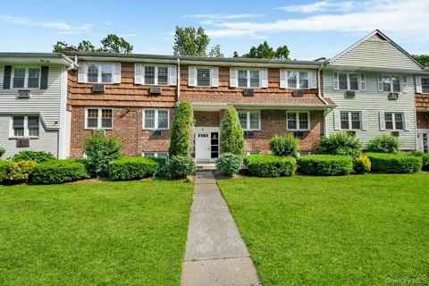 51 Lorraine Terrace #224