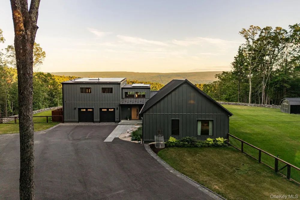 72 Van Tine Road Kerhonkson, NY 12446