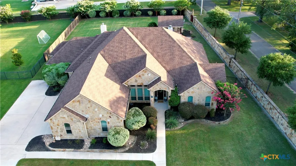 407 Creekside Drive Salado, TX 76571