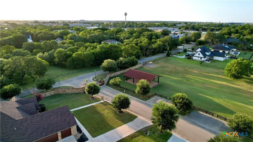 407 Creekside Drive Salado, TX 76571