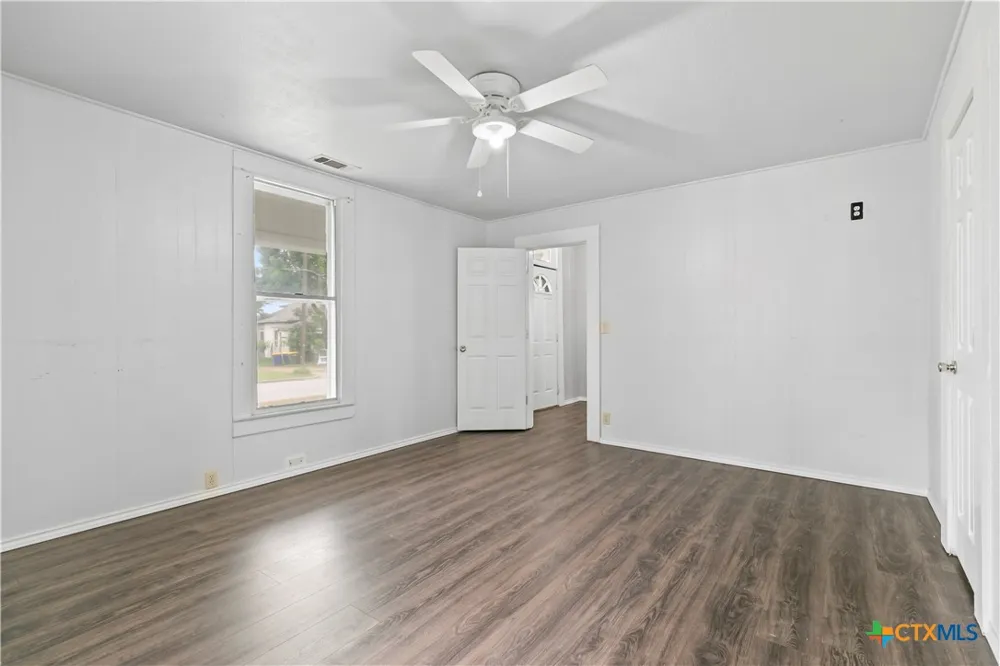 605 E Elm Street Hillsboro, TX 76645