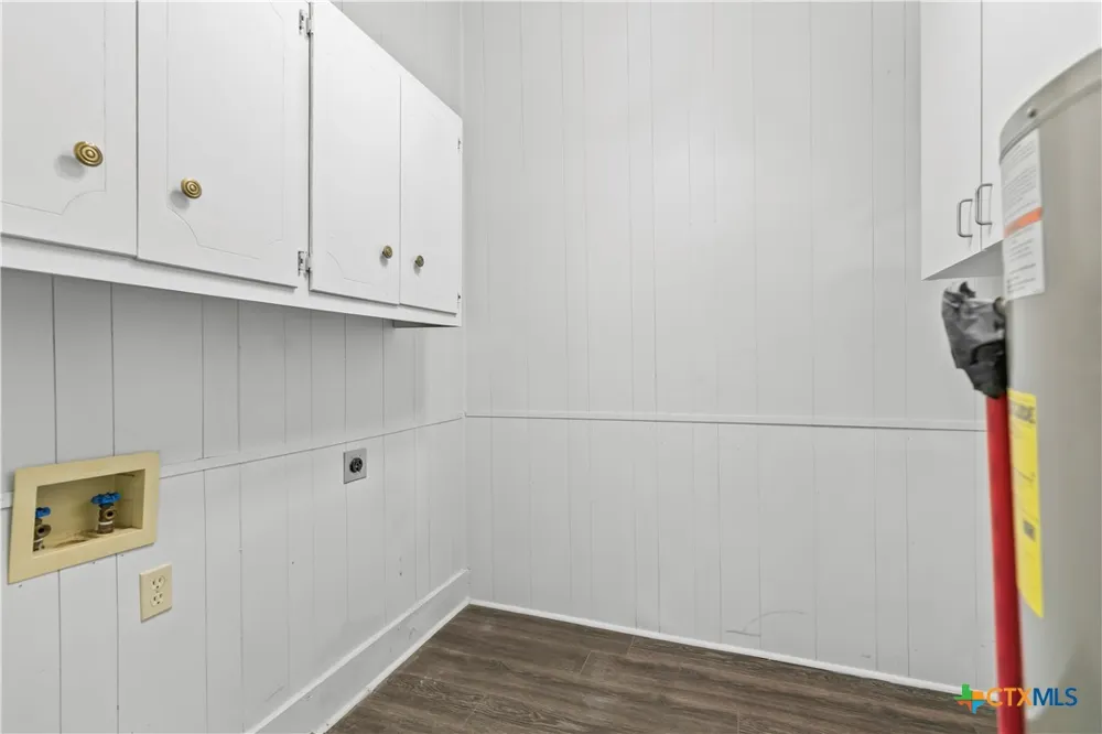 605 E Elm Street Hillsboro, TX 76645